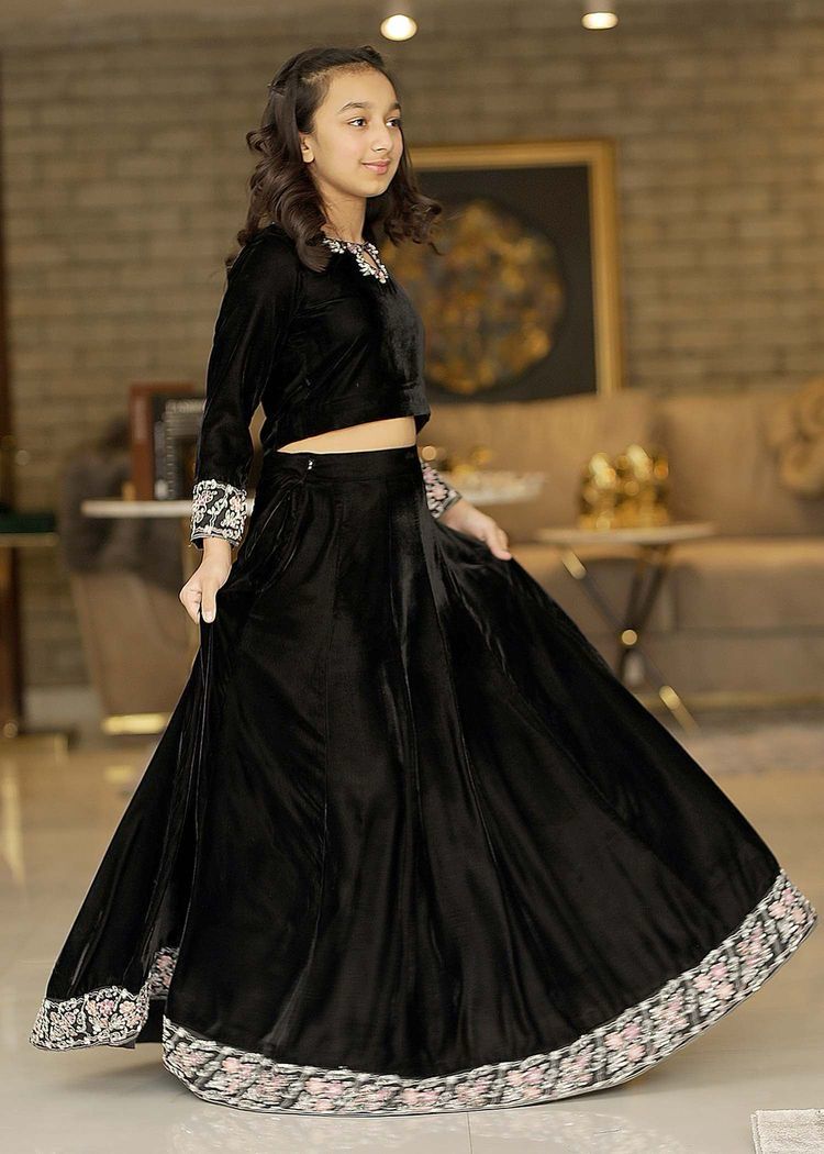 New Designer Heavy Viscose Velvet Lehenga -Choli OC-148