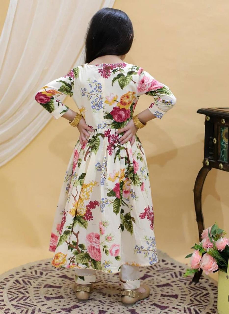 Presenting New Designer Heavy Fox Georgette Gown With Digital Print work Ready To Wear Collection OC-180