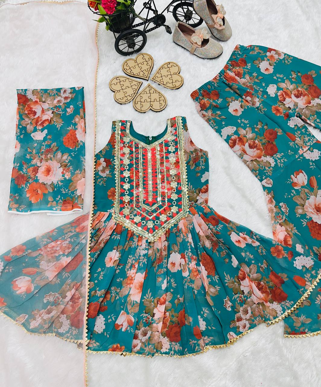 TOP WITH SARARA AND DUPATTA FULL STTICHED OC-184