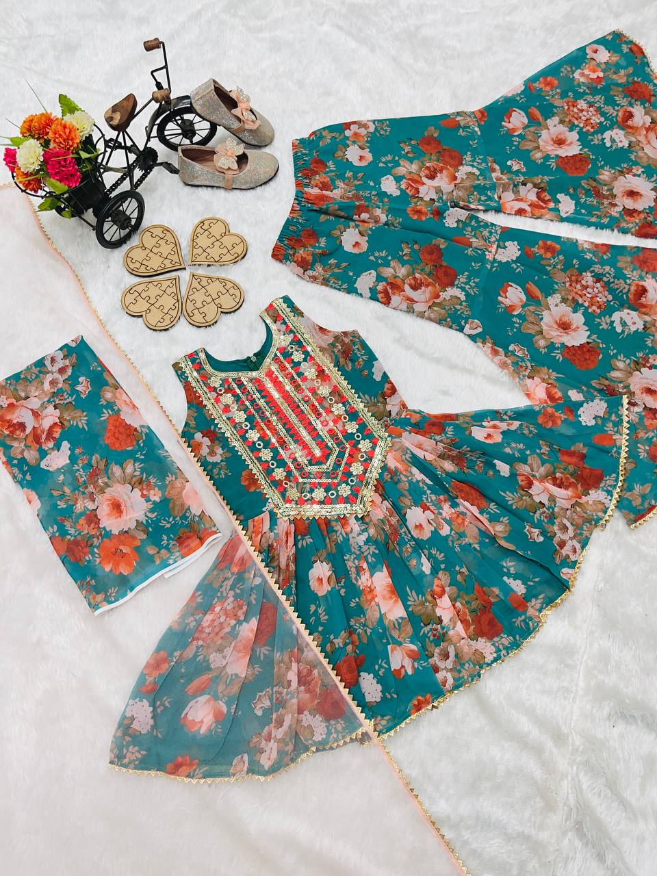 TOP WITH SARARA AND DUPATTA FULL STTICHED OC-184